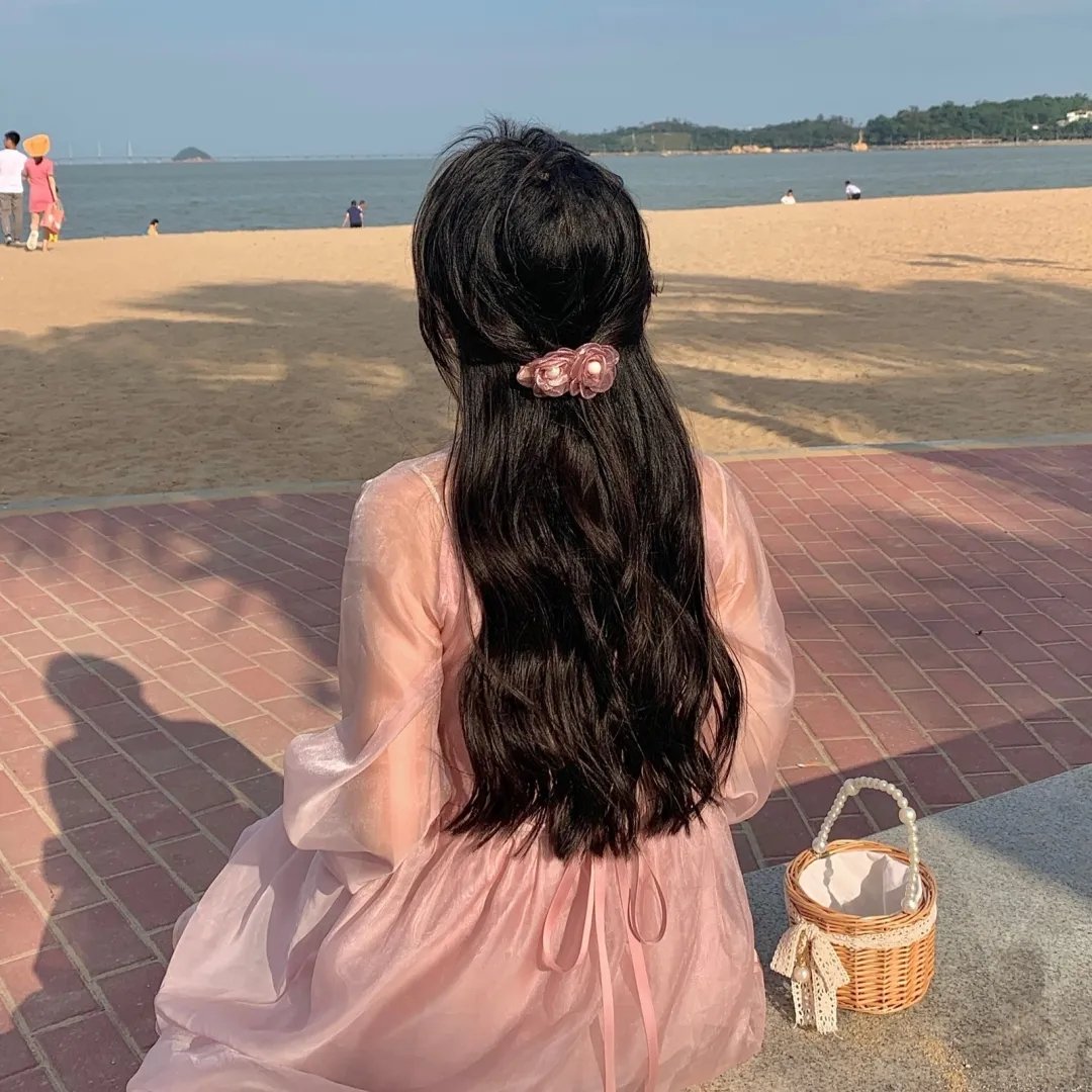 只因抢了白月光的机票前夫将我扔荒漠